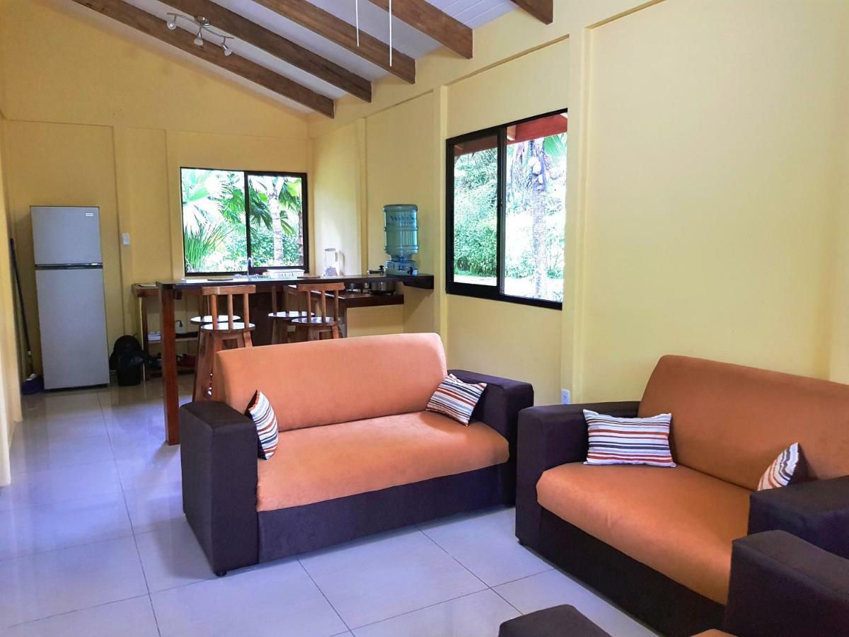 Hotel&Cabinas Nadine Cahuita Exterior foto